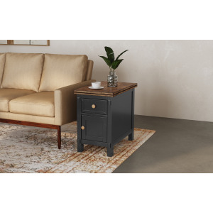 Stormy Ridge Occasional Chairside Table