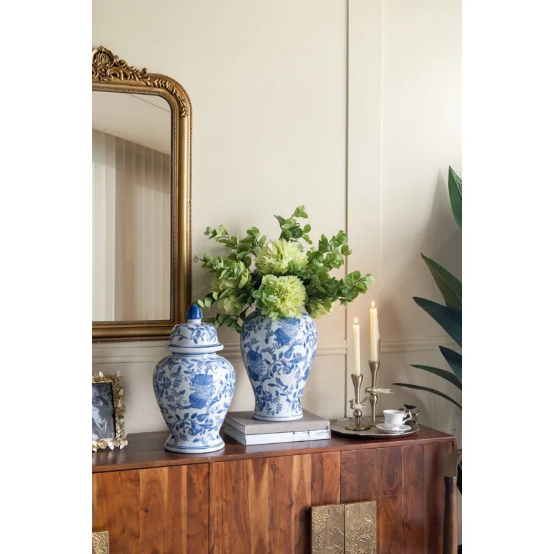Blue &amp; White Motif Ginger Jar