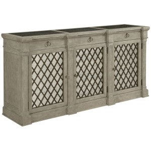 Colette Credenza