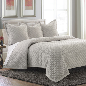 ARAGOZA DOVE 4PC K QUILT SET