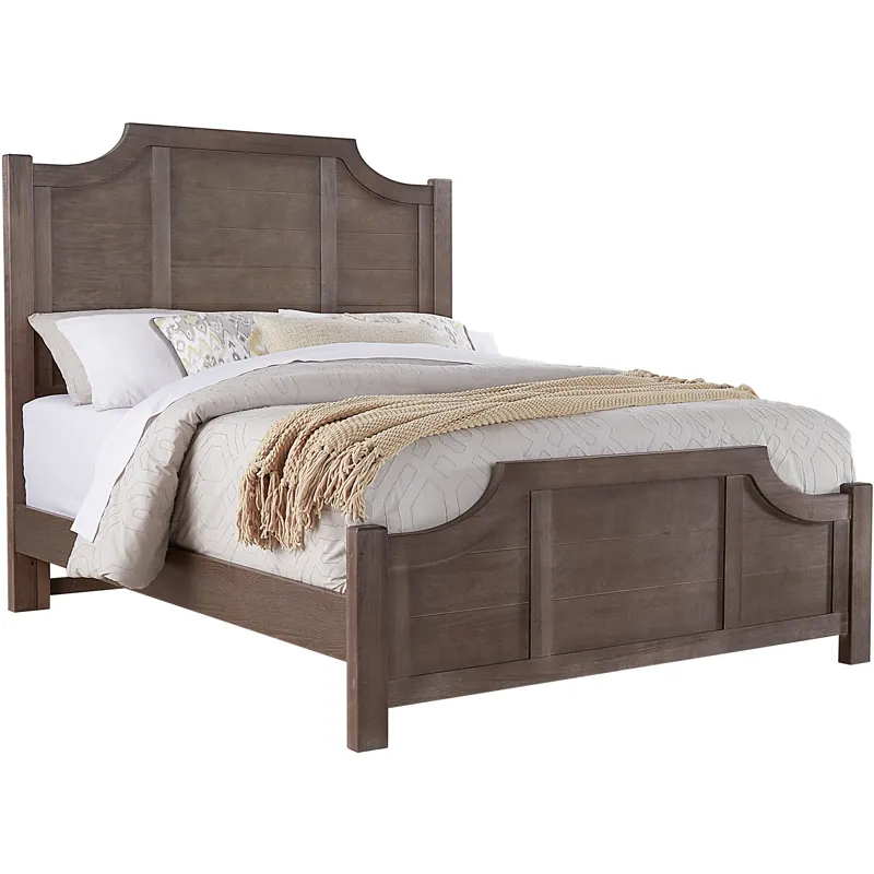 Maple Road-Maple Syrup Queen Scalloped Bed