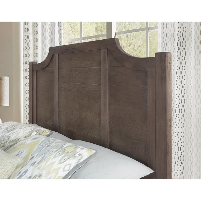 Maple Road-Maple Syrup Queen Scalloped Bed