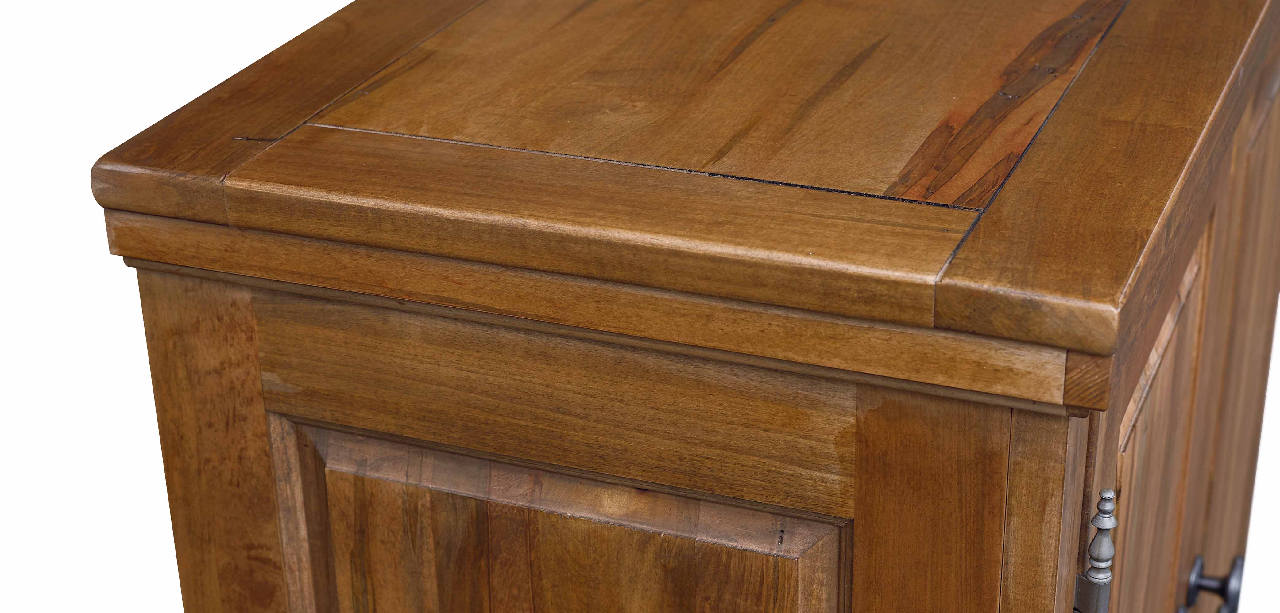 Benchmade Hawkins Maple Two Door Huntboard 40210307 by Bassett at