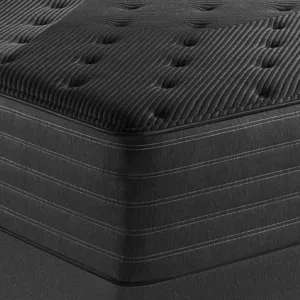 03_BRB22_BLACK_C-CLASS_MD_CORNERSET_2000x2000.jpg