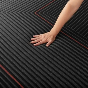 14_BR22_Black_Hybrid_C-Class_MD_PL_Detail_Top_Panel_Hand_2000x2000.jpg