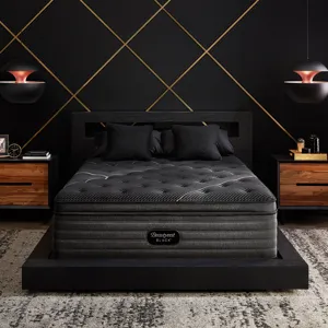 01_BRB22_Black_K-Class_FMPT_Room_Front_pillows_2000x2000.jpg