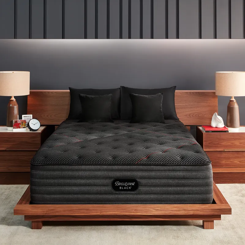 01_BRB22_Black_C-Class_PL_Room_Front_Pillows_2000x2000.jpg