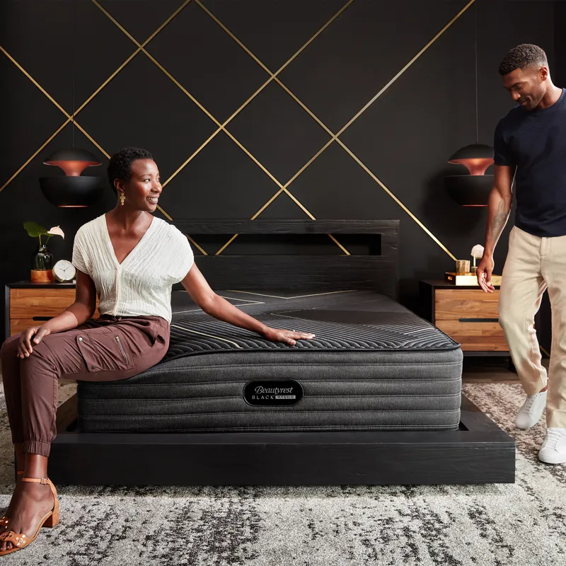 17_BR22_Black_Hybrid_K-Class_FM_Lifestyle_Couple_SittingOnBed_EXP 03-15-22_2000x2000.jpg