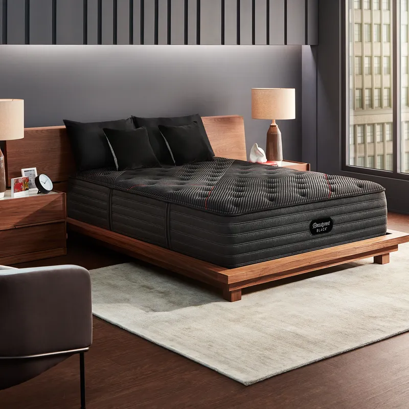 06_BRB22_Black_C-Class_MD_Room_Angle_Pillows_2000x2000.jpg