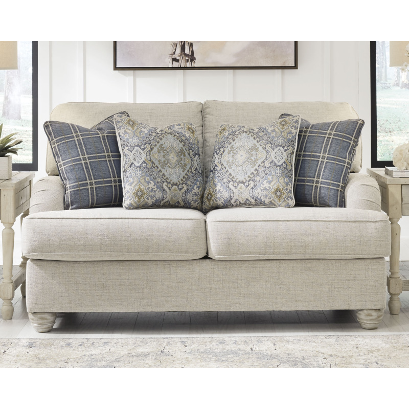 Traemore Loveseat
