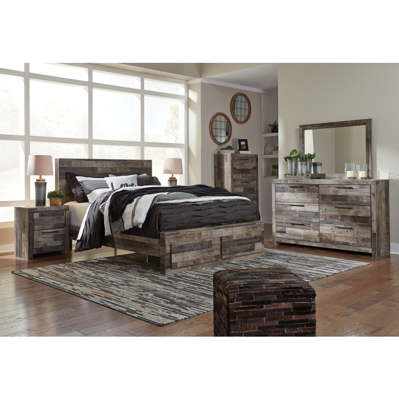 Derekson King Panel Bed with Storage