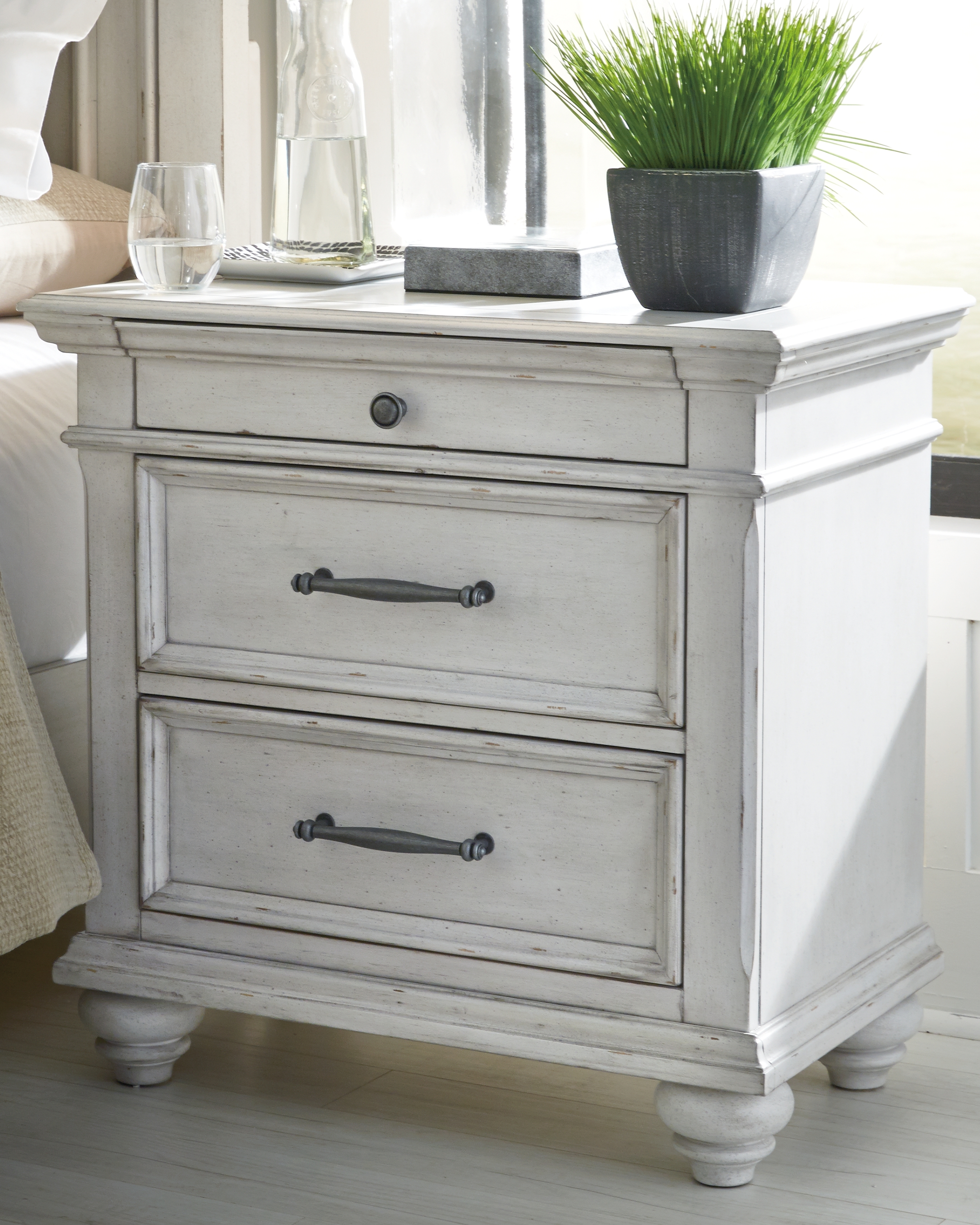 Kanwyn Nightstand 542223780 by Benchcraft at Turner's Budget Furniture