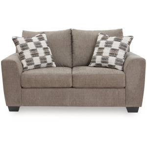 Loreo Loveseat