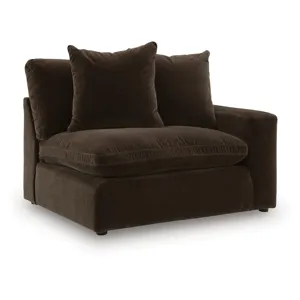 Maxton Heights Right-Arm Facing Corner Chair