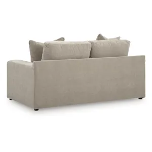 Maxton Heights Loveseat