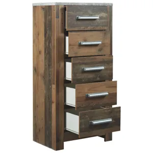 Chadbrook Narrow Chest