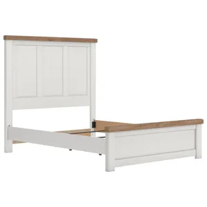 Savonport Queen Panel Bed