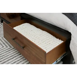 Kraeburn Queen Panel Storage Bed