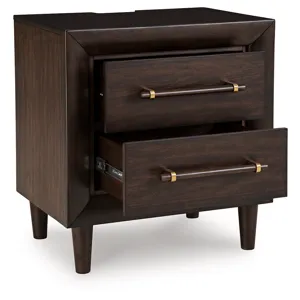 Dantenton Nightstand