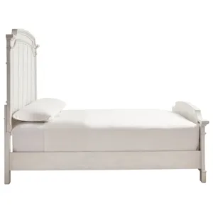 Nashbryn King Panel Bed