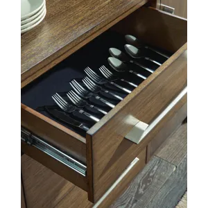 Marxmore Dining Server