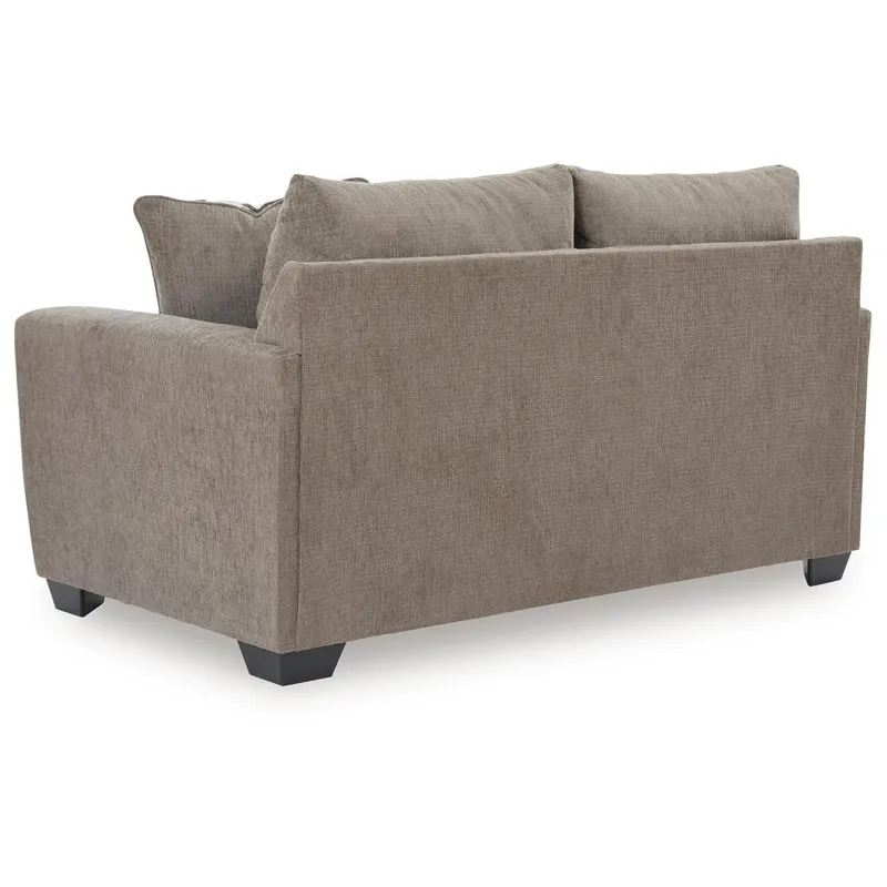 Loreo Loveseat