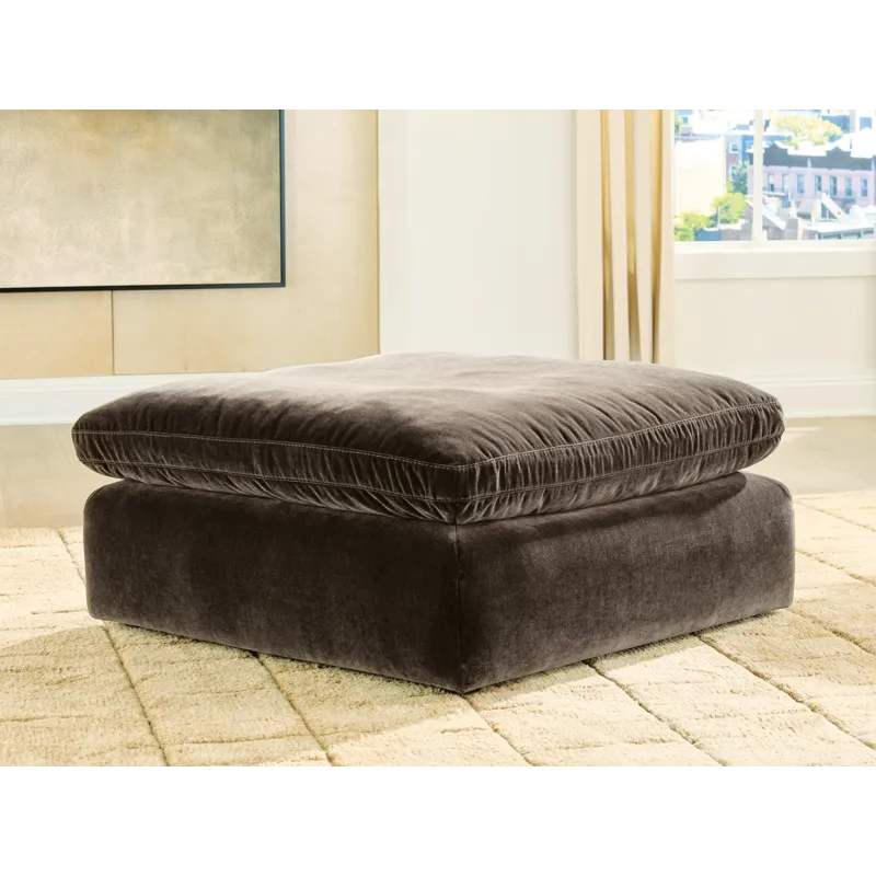 Maxton Heights Oversized Accent Ottoman