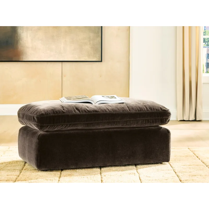 Maxton Heights Ottoman