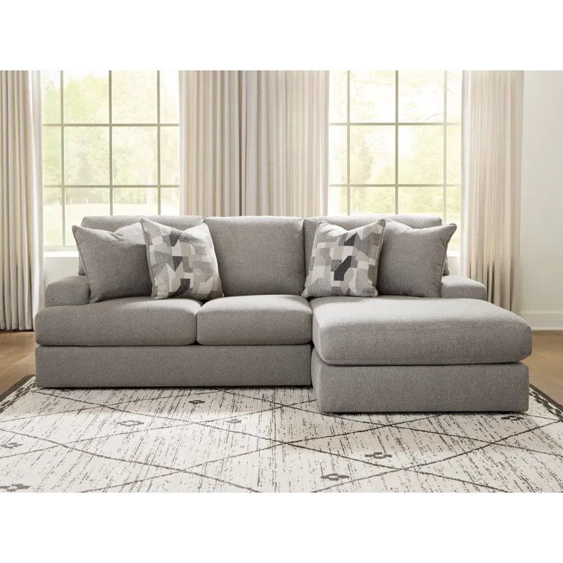Lindon 2-Piece Sectional with Chaise