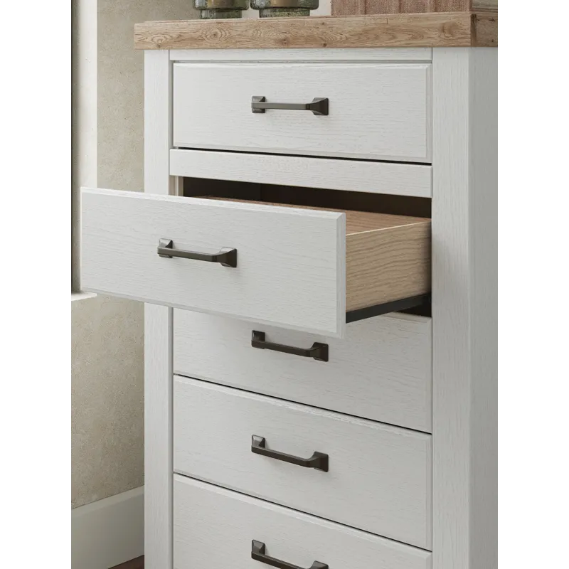 Savonport Chest of Drawers