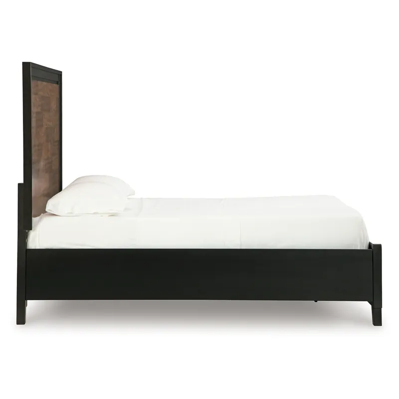 Kraeburn Queen Panel Storage Bed