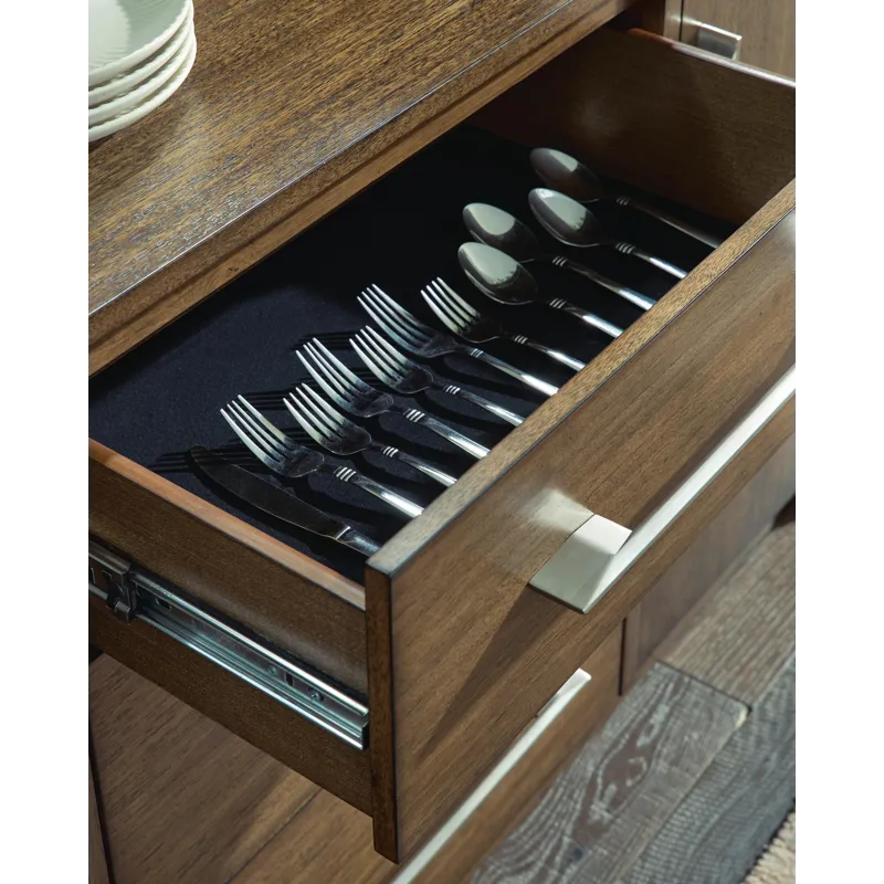 Marxmore Dining Server