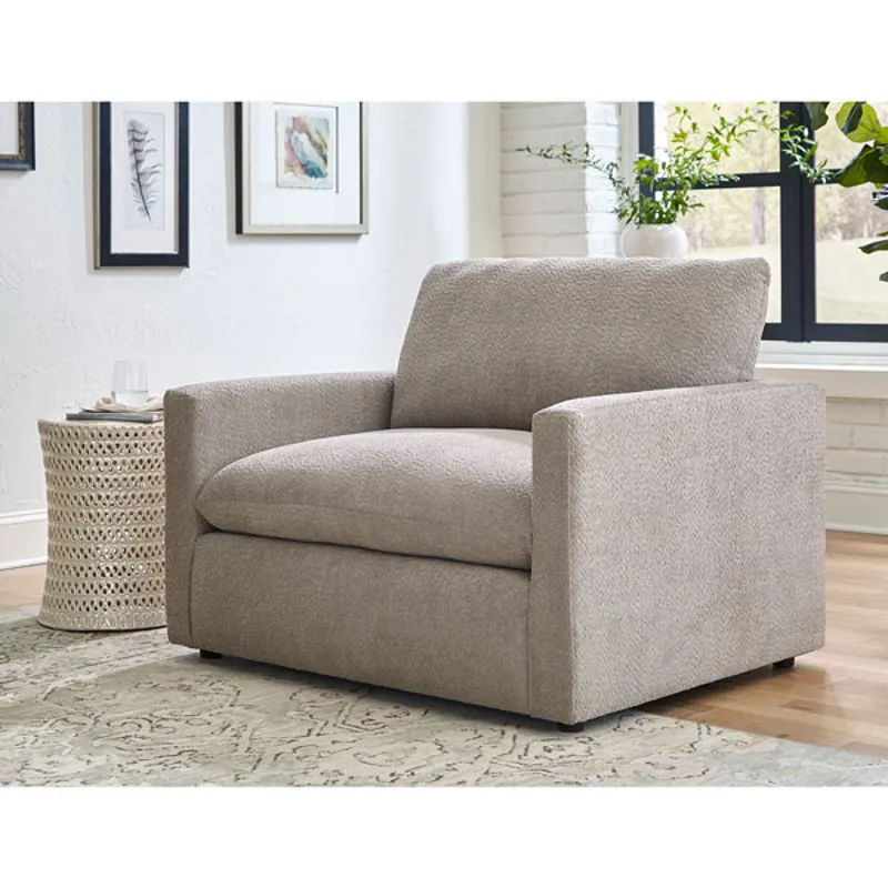 Knumelli Stationary Chair