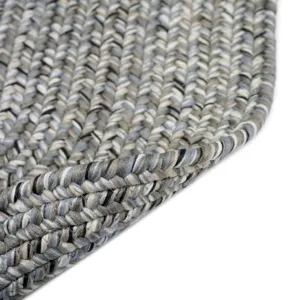 Sea Glass Smoky Quartz Oval Rug - 1\'8\" x 2\'6\"