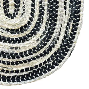 Crafted Black White Oval Rug - 7\' x 9\'