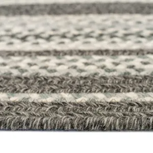 Bradford Greyhound Oval Rug - 2\'3\" x 4\'3\"