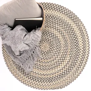 Bear Creek Grey Round Rug - 5\'6\" x 5\'6\"