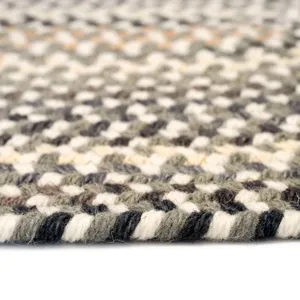 Bear Creek Grey Oval Rug - 8\" x 2\'4\"