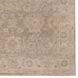 Braymore-Keller Silver Ivory Rectangle Rug - 5\' x 8\'