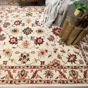 Persia-Keshan Ivory Rectangle Rug - 2\'6\" x 8\'6\"