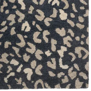 Serengeti-Cheetah River Rectangle Rug - 2\'6\" x 8\'6\"