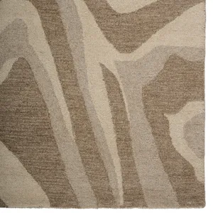 Serengeti-Zebra Ash Rectangle Rug - 2\'6\" x 8\'6\"