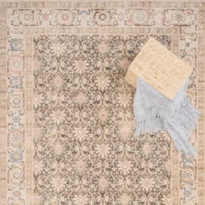Avery-Keshan Onyx Cream Rectangle Rug - 3\'11\" x 5\'6\"