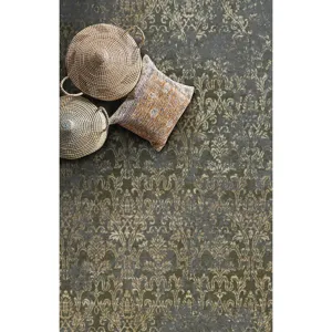 Metropolis-Victoria Woodland Green Rectangle Rug - 5\'3\" x 7\'6\"