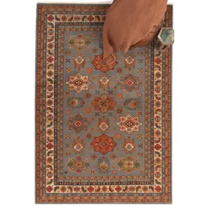 Lineage-Medallion Steel Blue Rectangle Rug - 5\'3\" x 7\'10\"