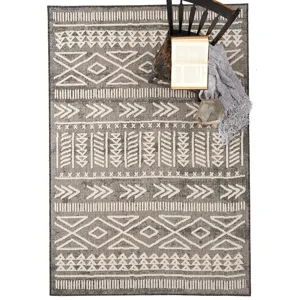 Retreat-Lodge Smoke Rectangle Rug - 5\'3\" x 7\'6\"