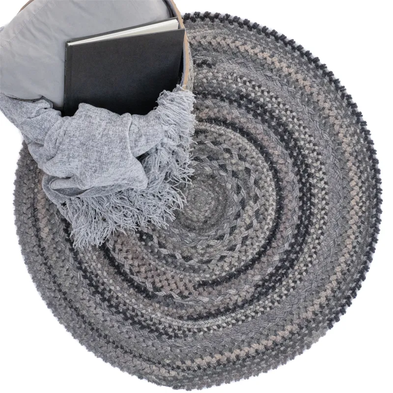 Bayview Metal Round Rug - 5\'6\" x 5\'6\"