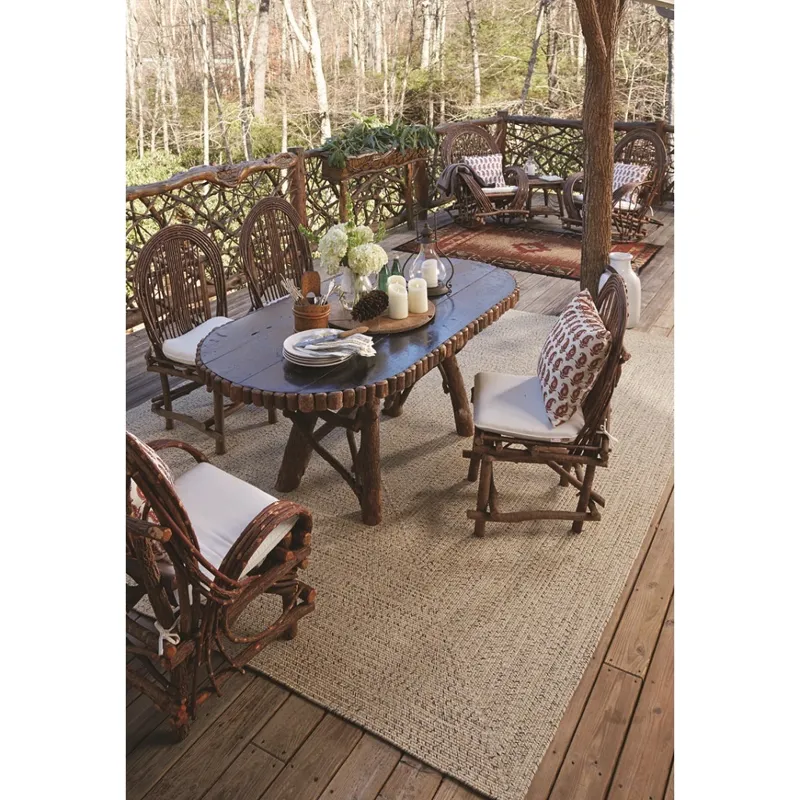 Sea Glass Shell Oval Rug - 1\'8\" x 2\'6\"