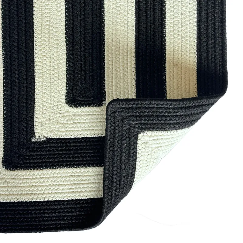 Timeless Black Concentric Rectangle Rug - 2\' x 8\'