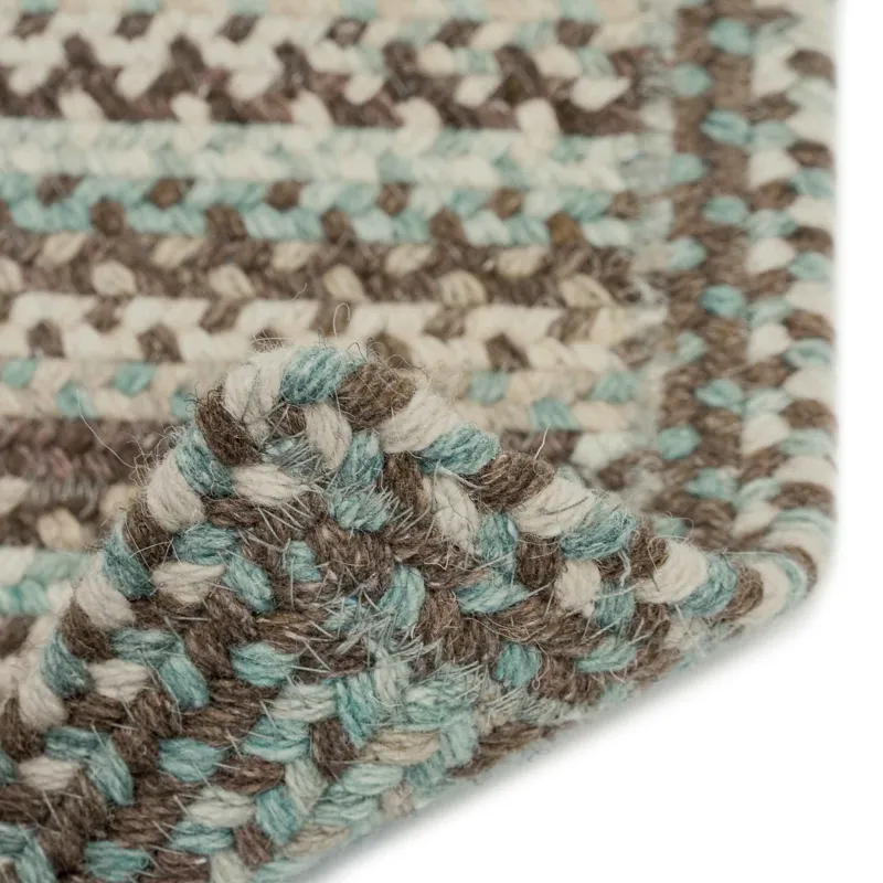 American Legacy Prairie Cross Sewn Rectangle Rug - 1\'8\" x 2\'6\"